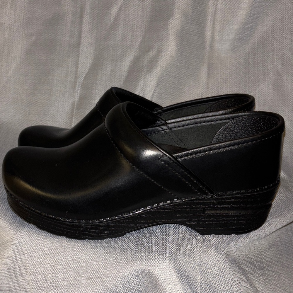 Dansko Wide Pro